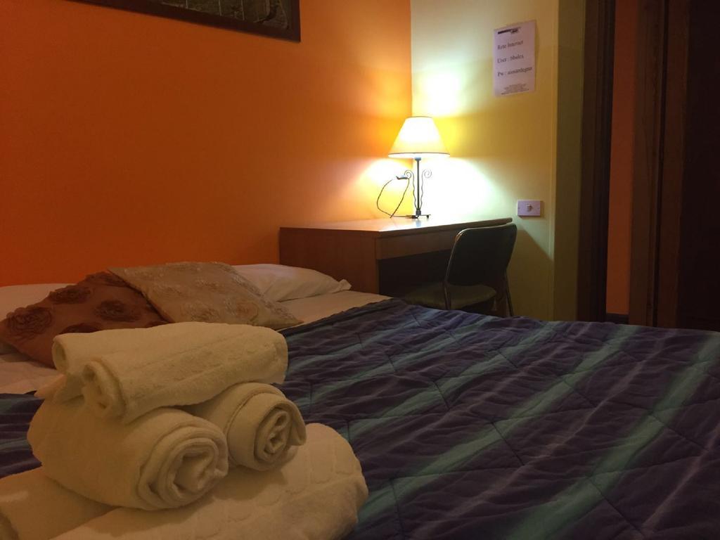Moon House B&B Cagliari Esterno foto